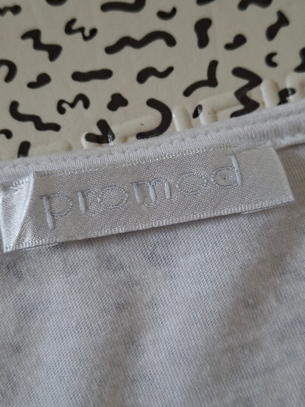 🤍 Top blanc femme Promod – manches volantées – broderies & sequins – S/M