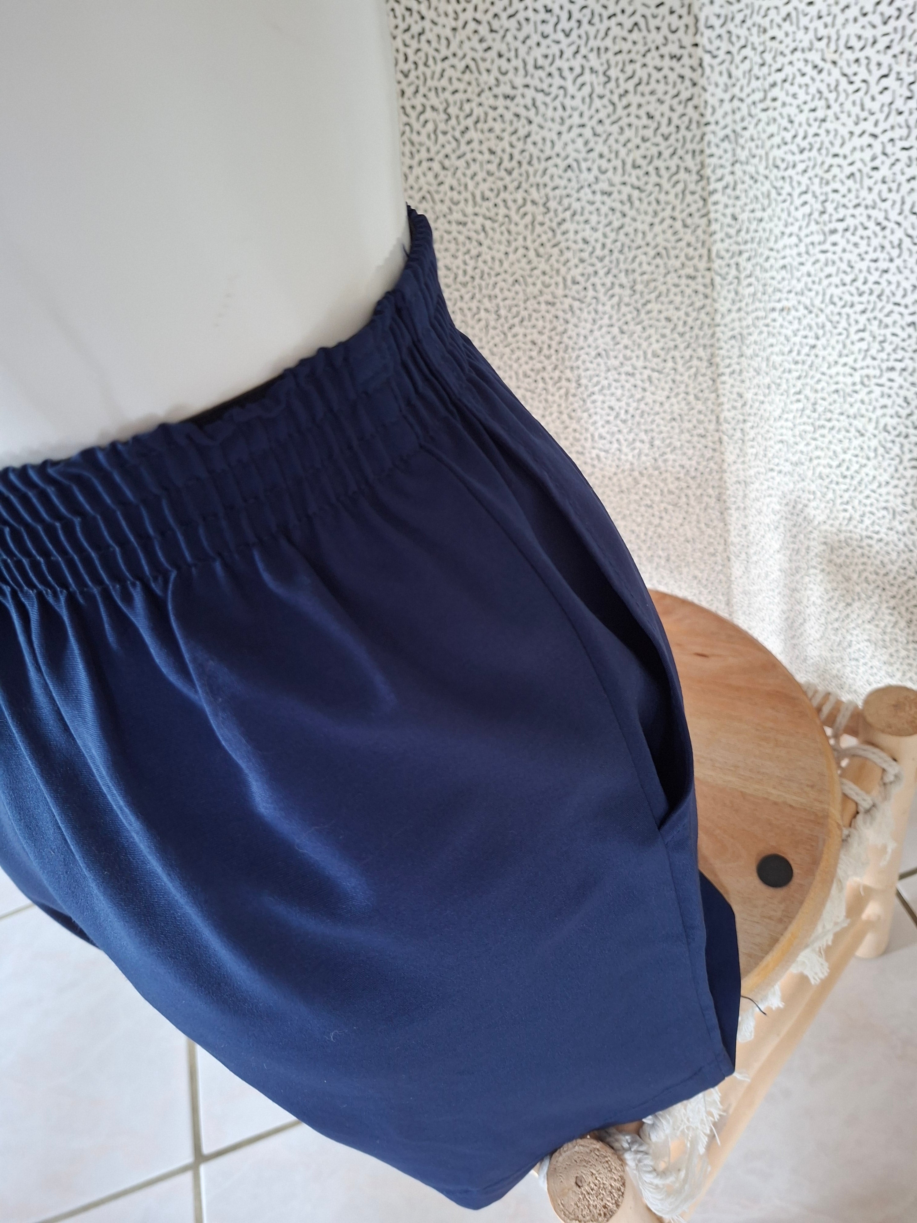 Short bleu marine taille 158 – convient XS/S adulte – taille élastique