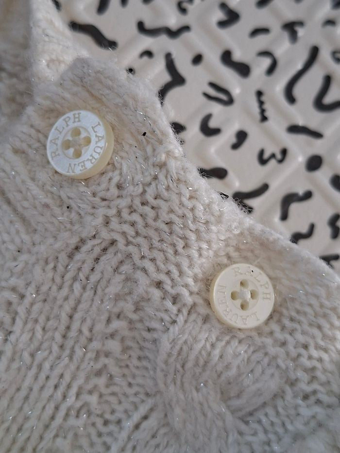 Pull torsadé blanc écru pailleté Polo Ralph Lauren - bébé 2 ans - seconde main - boutons Ralph Lauren vue de prêt