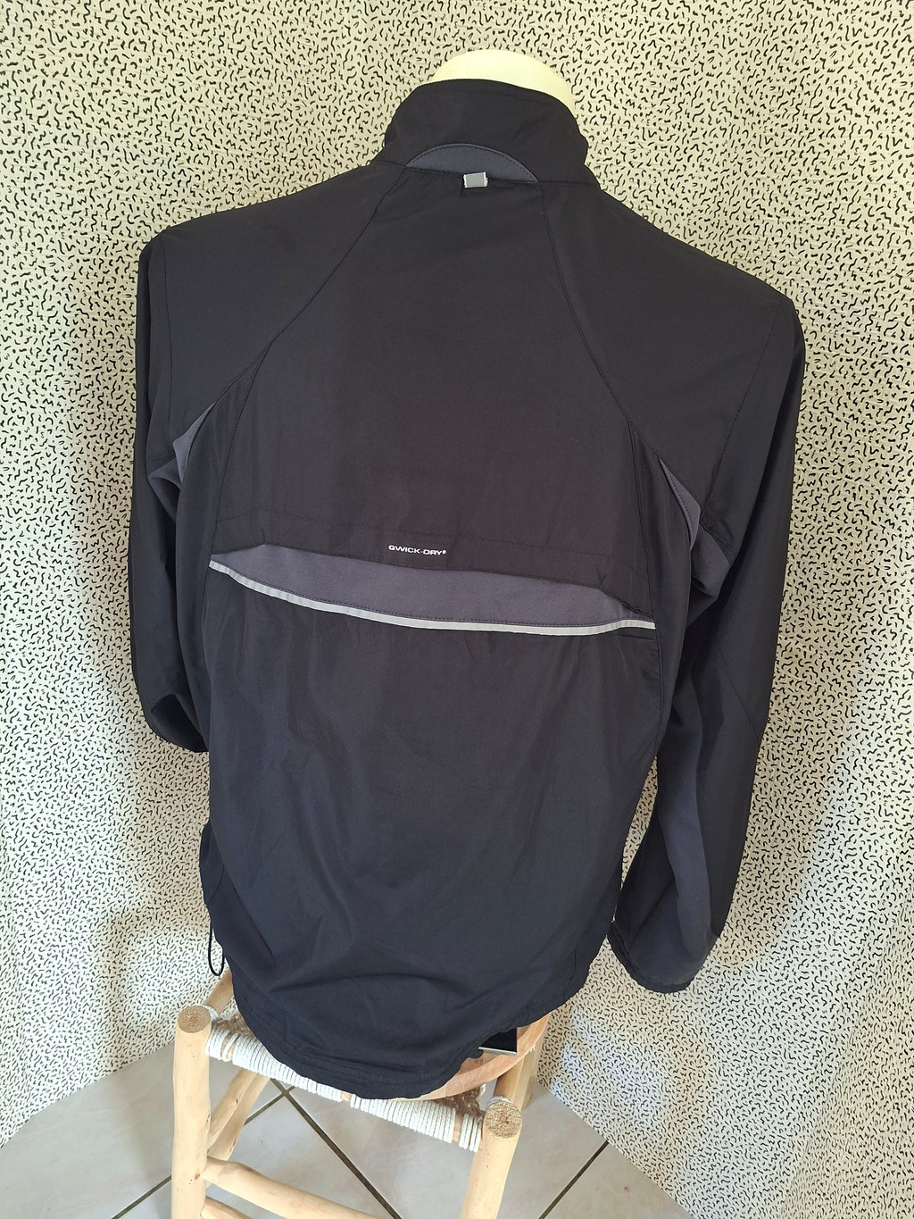 Veste Coupe-Vent Homme Layer 8 Qwick-dry Noire Taille M 38-40 - Sport Running Légère
