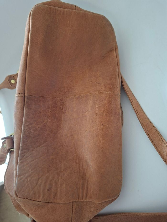 Sac Les Fées de Bengale cuir de buffle cognac très bon état peu utilisé bandoulière
