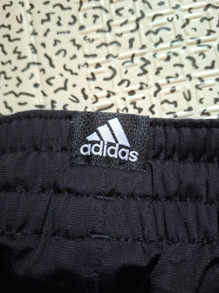 Véritable pépite Adidas Basketball vintage de 2013