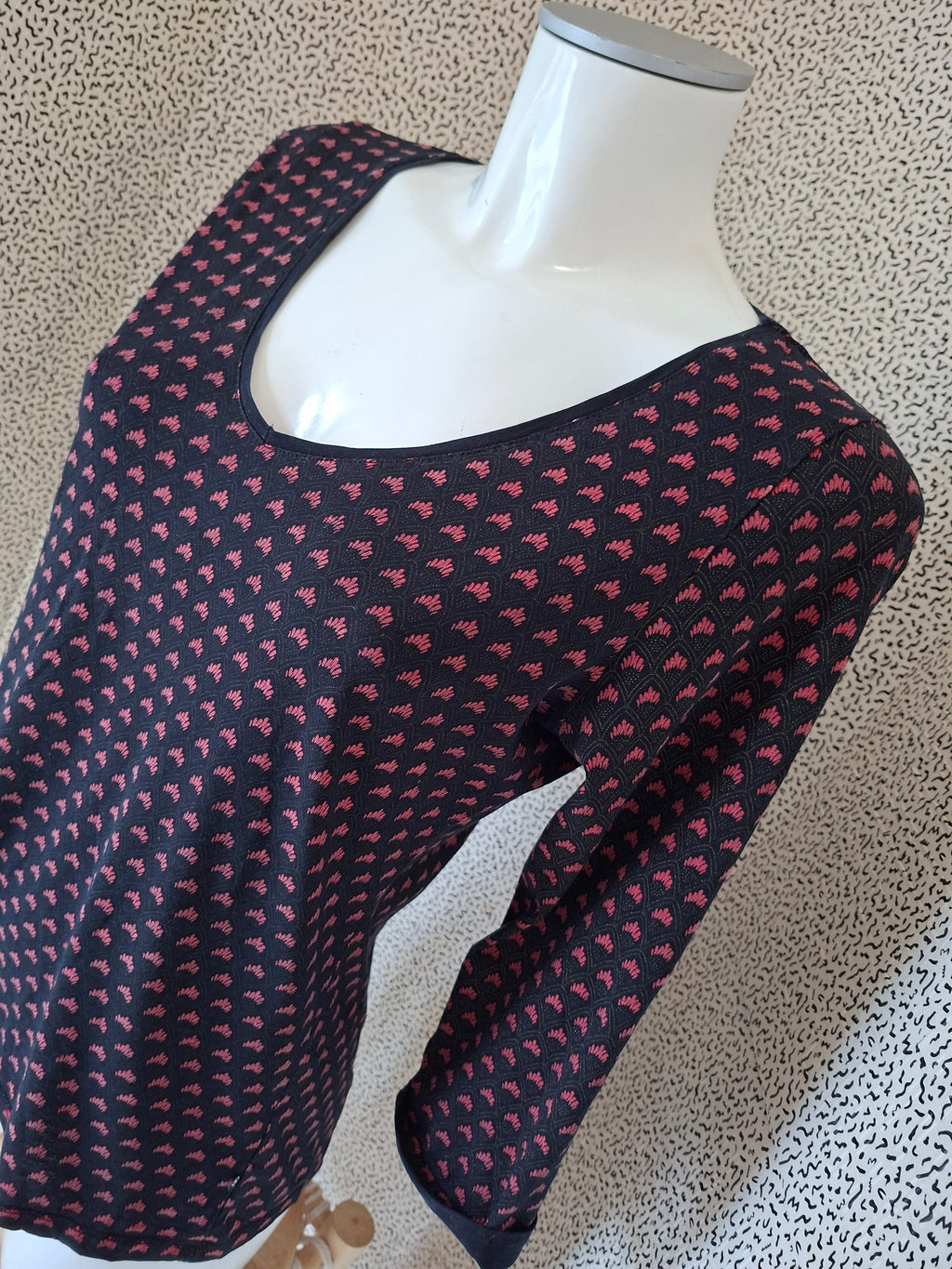 Haut femme Bonobo taille M – noir motifs rose – manches 3/4