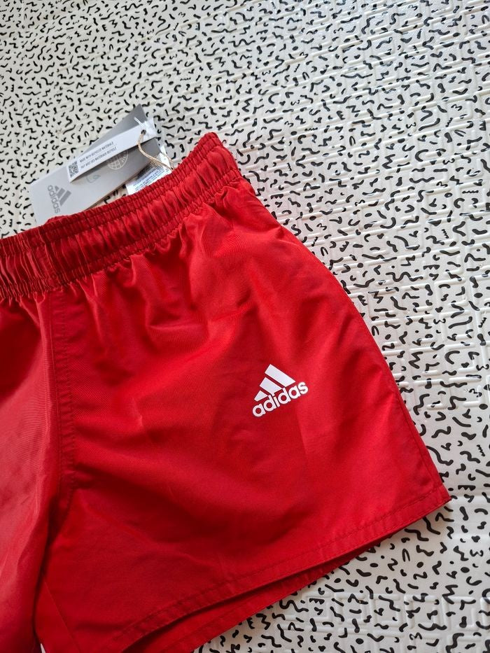 Short de bain Adidas rouge enfant 7/8 ans neuf avec étiquette