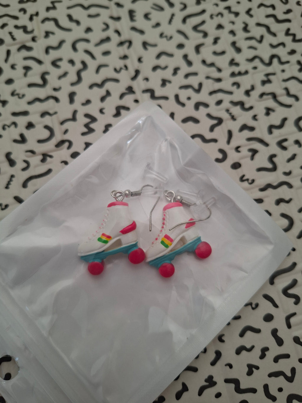 Boucles d'oreilles patins à roulettes rétro kawaii – Neuves