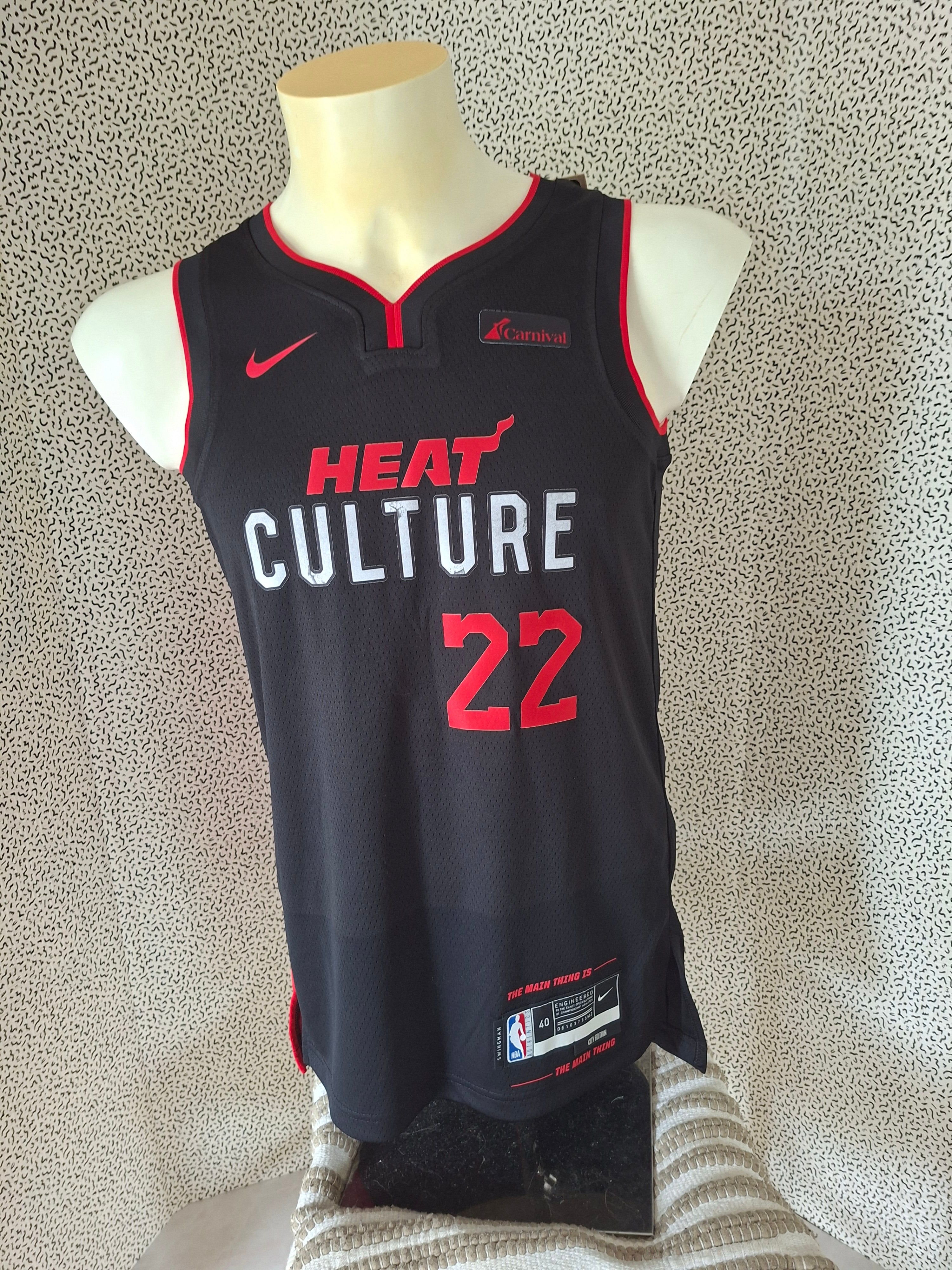 Maillot NBA Nike Miami Heat Culture Butler #22 – Neuf avec étiquettes – Taille S