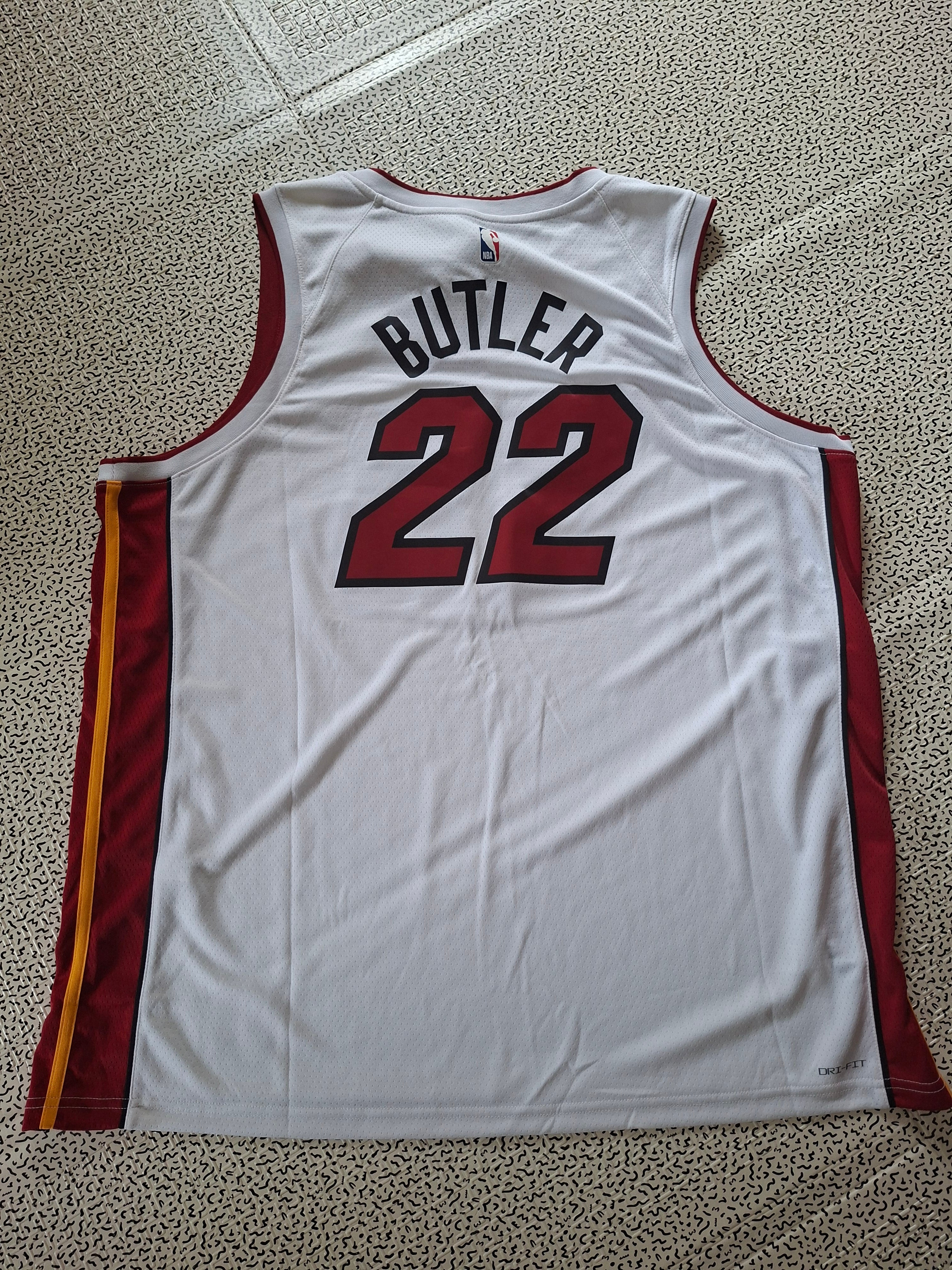 Maillot NBA Nike Miami Heat Jimmy Butler 22 Association Edition 3XL Neuf avec étiquette