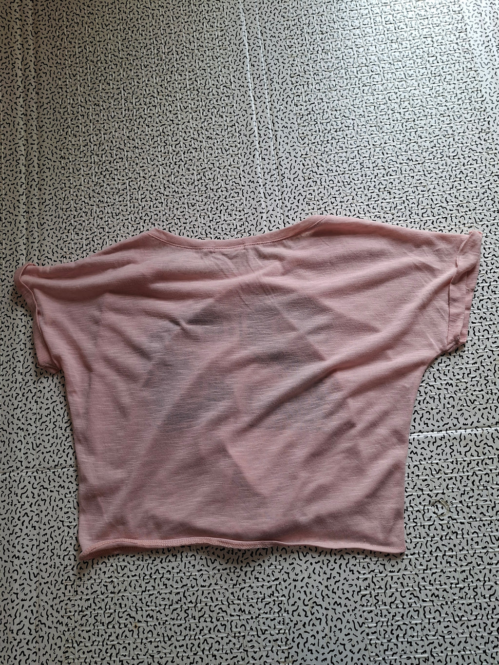 🌸 Top femme rose Pink Studio – motif 23 strass – noué devant M
