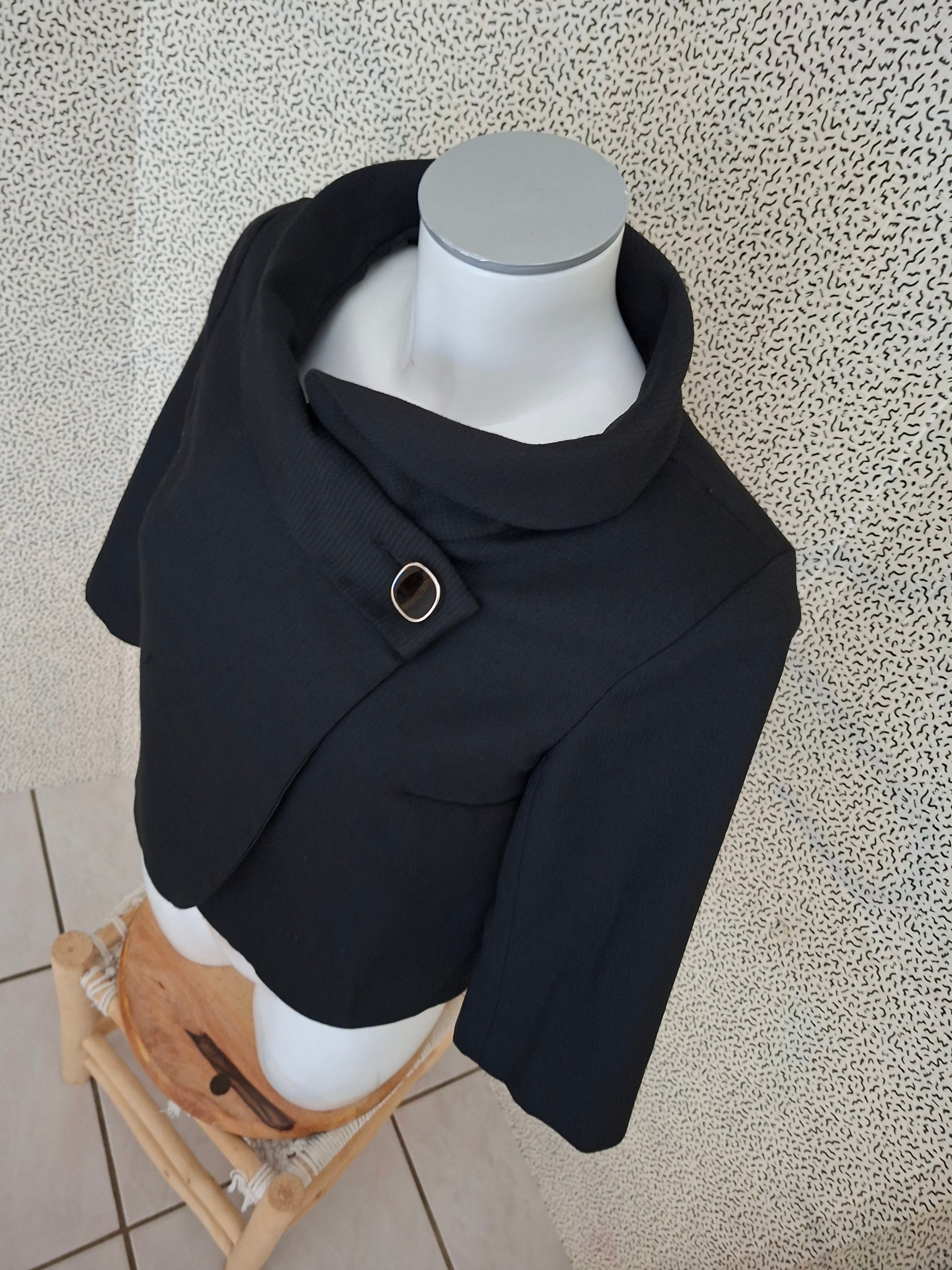 Veste courte Camaïeu noire col montant taille 38