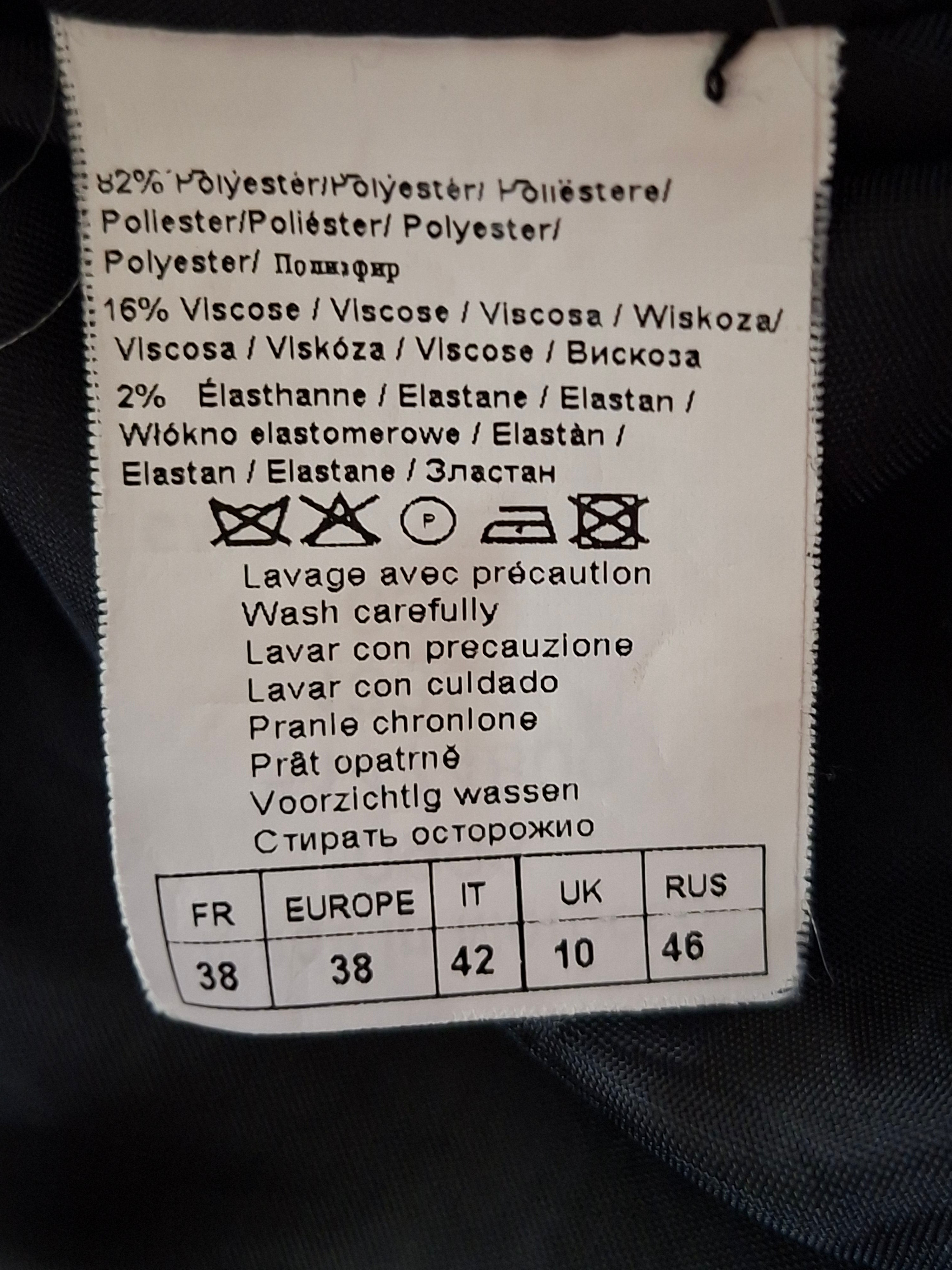 Veste courte Camaïeu noire col montant taille 38
